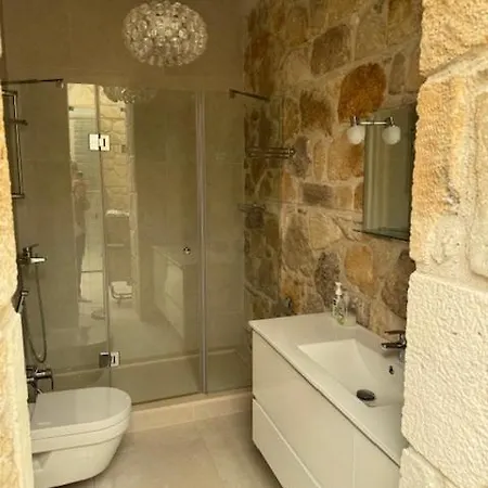 Villa Private With Swimming Pool