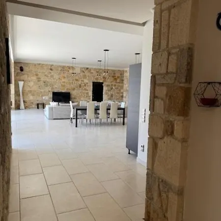 Private With Swimming Pool Siviri